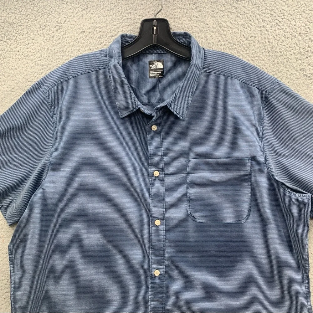 The North Face Men Short Sleeve Blue Gray Striped Pocket Button Up Shirt Size XL
